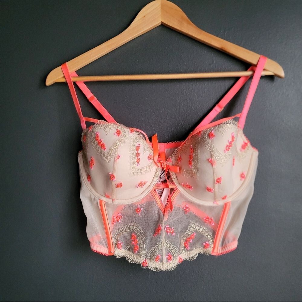 Victorias Secret Dream Angels Lightly Lined Heart Embroidery Corset Bra Top 36D